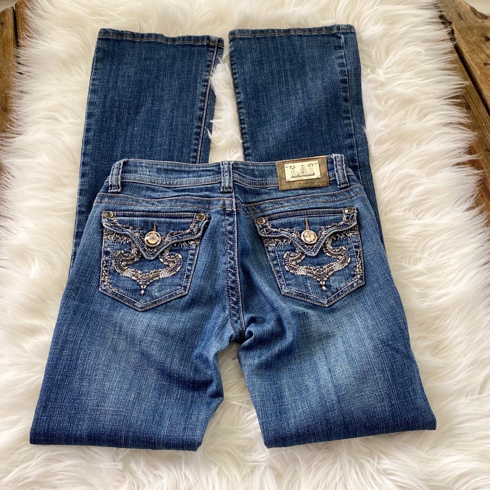 ~L.A. Idol~ boot cut blue jeans with jewels size 5